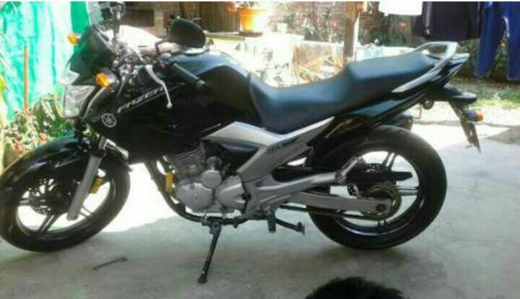 Vendo-permuto Yamaha Ys 250