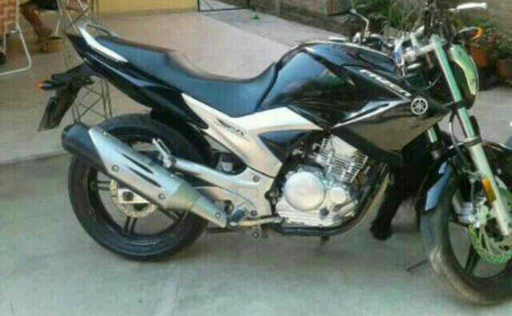 Vendo-permuto Yamaha Ys 250