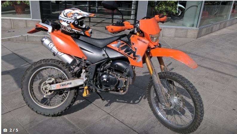 Motomel xmm 250 cc . Impecable. Lista para llevarla