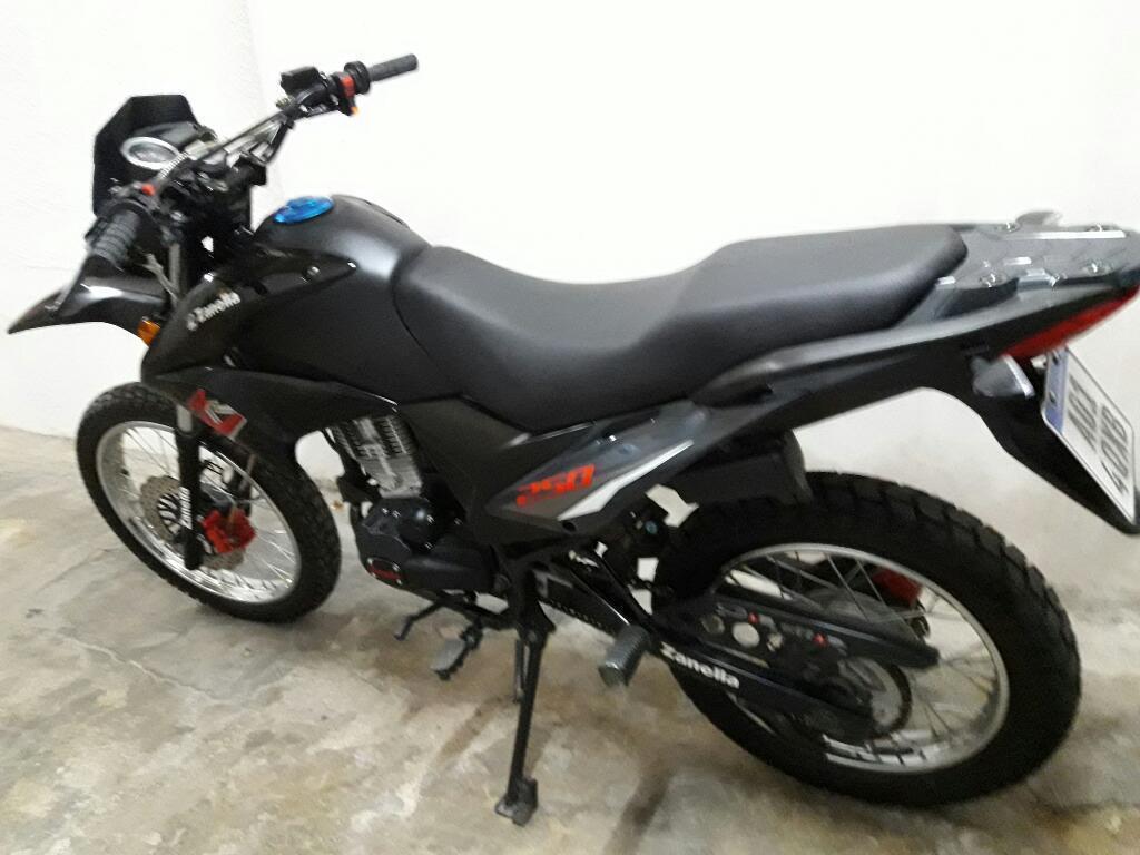 Vendo O Permuto por Auto Zanella Zr250