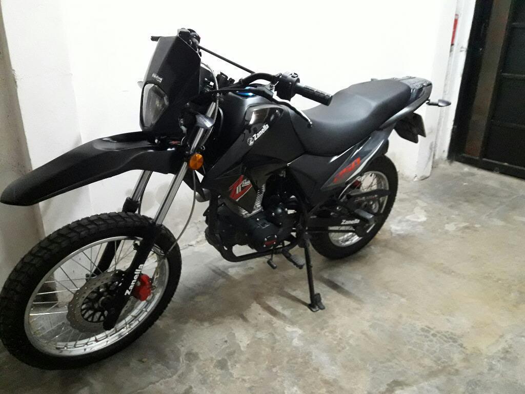 Vendo O Permuto por Auto Zanella Zr250