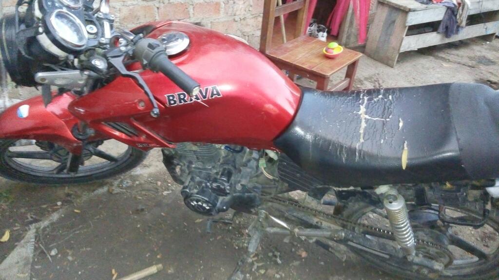 Vendo. Brava 150 con Papeles