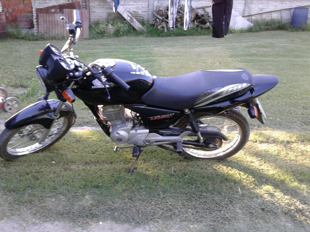 Vendo Moto Cg 150 Modelo 2014