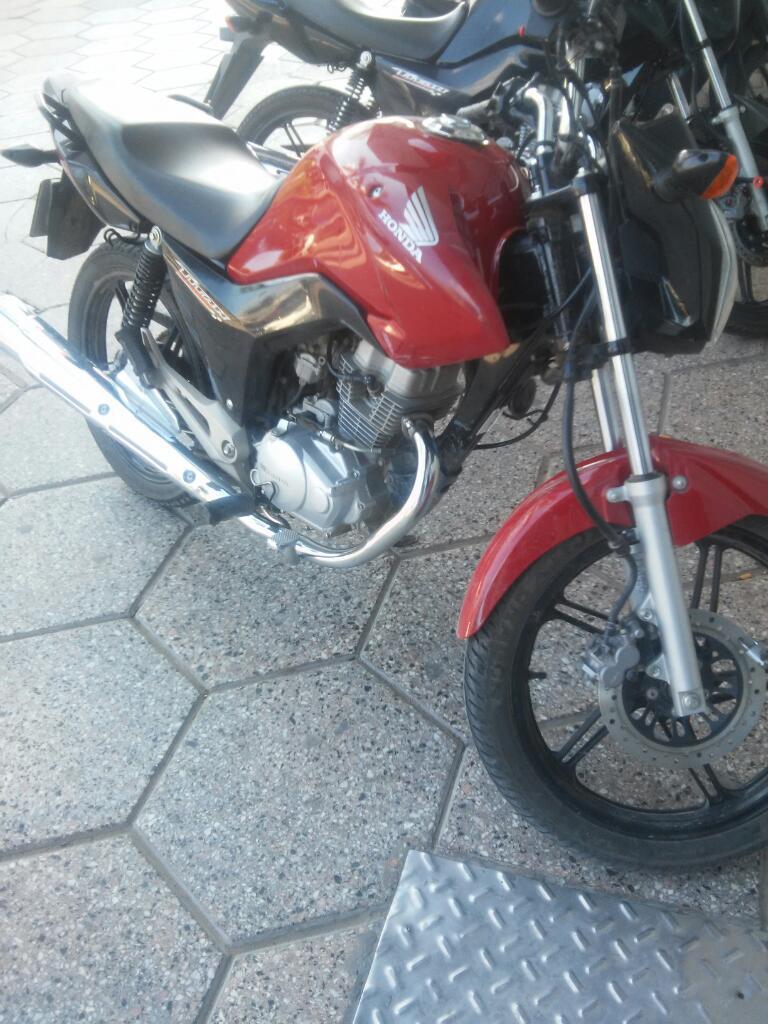 Vendo Honda Titan 150 con 6 Meses de Uso