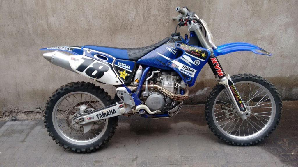 YZF 426 UNICA 9 años sin rodar