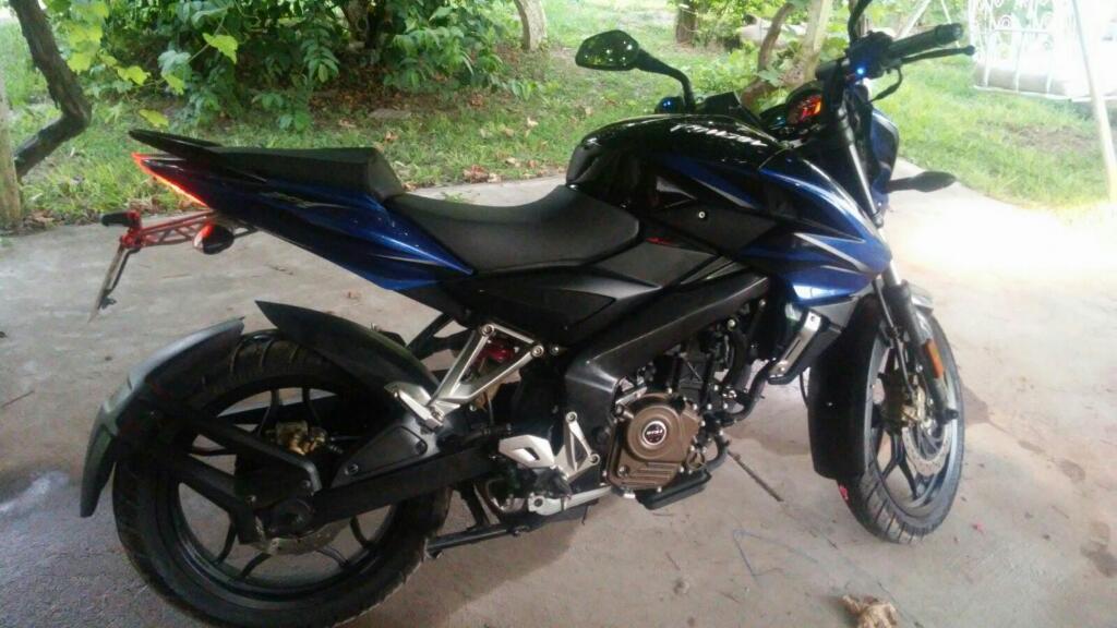 Vendo Rouser Ns 200