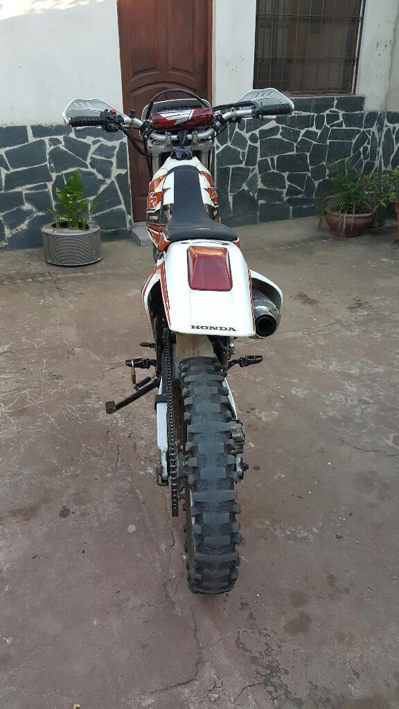 Vendo O Permuto por Auto en Buen Estado. Hondaxr250r Japonesa Mod 98