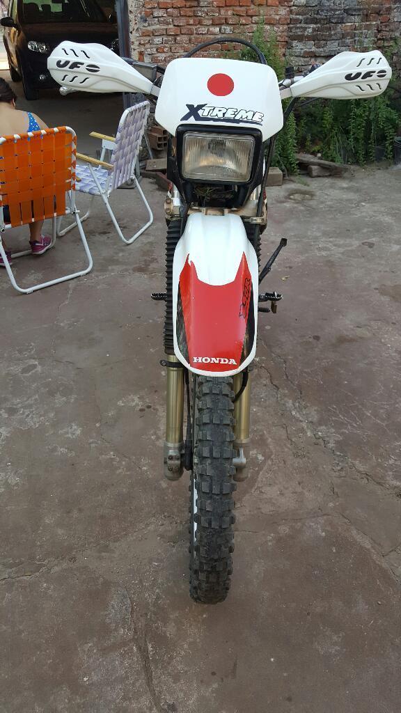 Vendo O Permuto por Auto en Buen Estado. Hondaxr250r Japonesa Mod 98