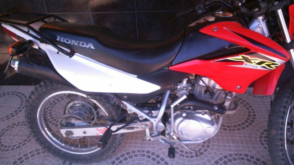 Vendo Honda Zr 125 2013 Joya