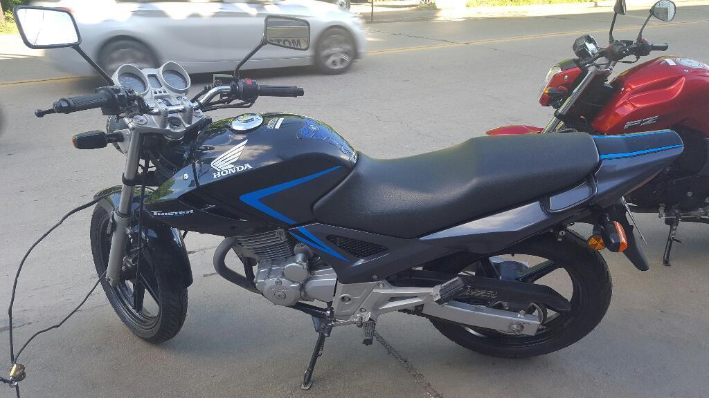 Oportunidad Honda Twister 2014