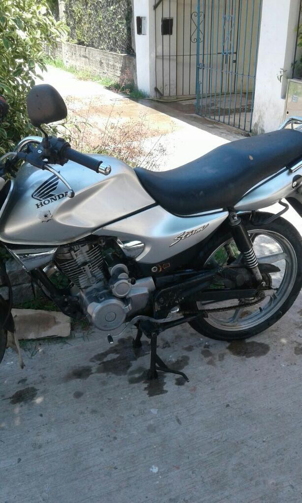 Vendo O Permuto Honda Storm 2010