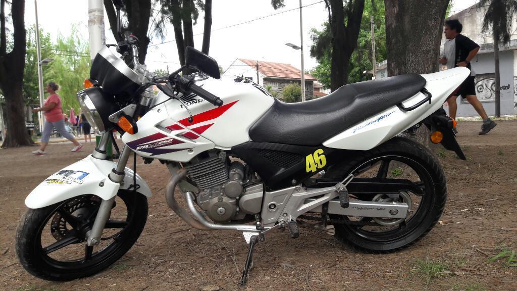 Moto Honda Twister Md.2012