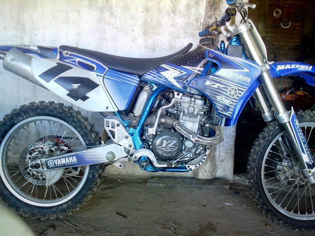 Vendo Permuto por 2t. Yzf