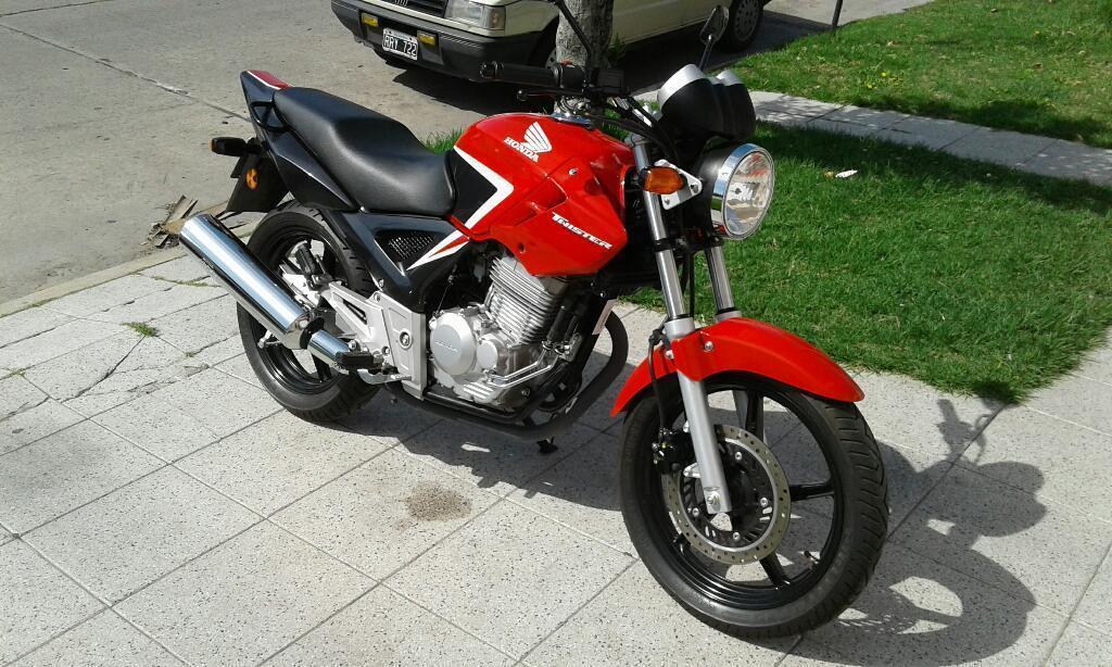 Honda Twister 250cc Modelo 2014 1300km