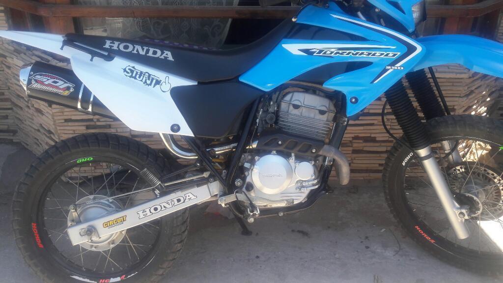 Vendo Honda Tornado
