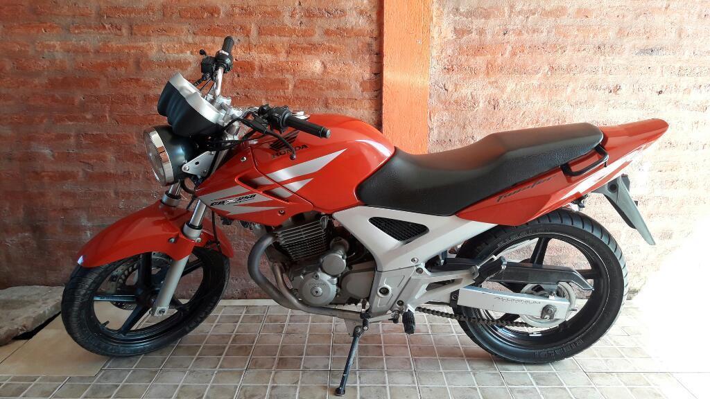 Honda Twister Impecable 2010