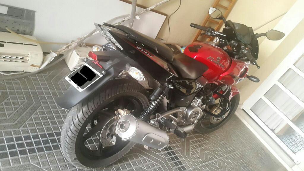 Rouser 220f Impecable