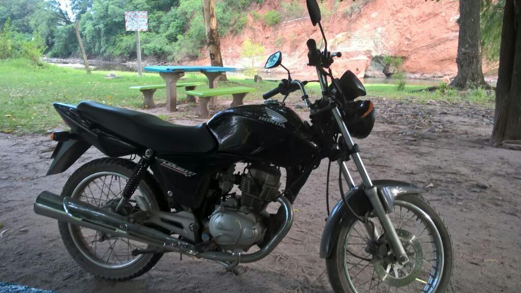 Vendo O Permuto Cg 150 Modelo 2014