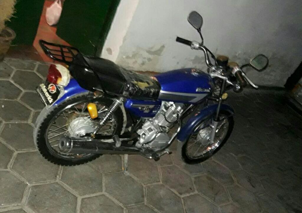 Vendo Moto Maverik 125 Urgente por Viaje