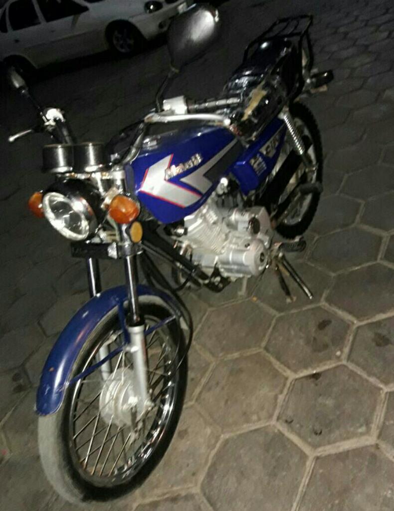 Vendo Moto Maverik 125 Urgente por Viaje