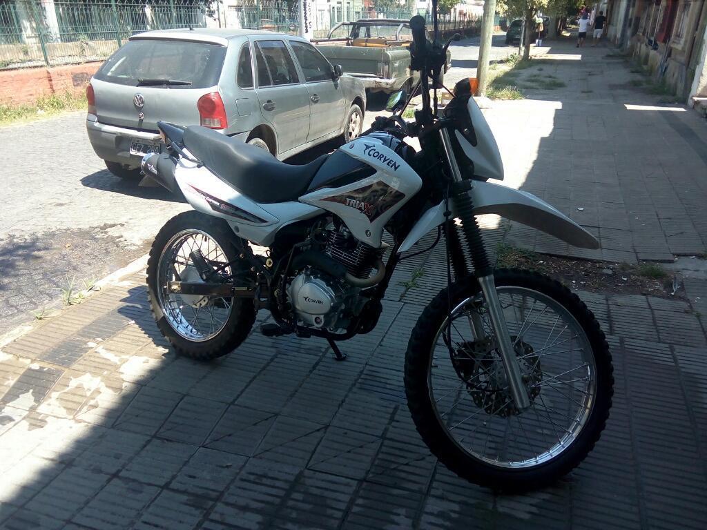 Vendo Moto Enduro Corven Triax 150