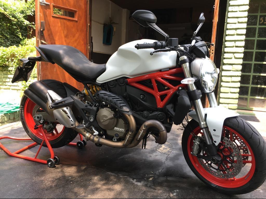 Ducati Mosnter 821 2016