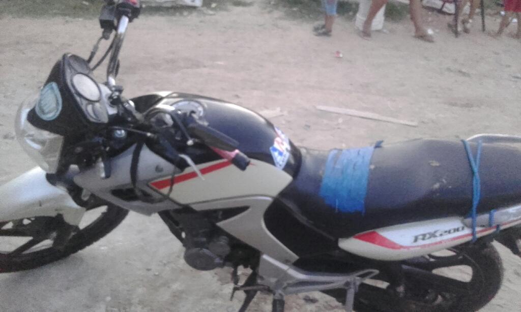 Vendo Una Moto Zanella 200 X 11000 Todo