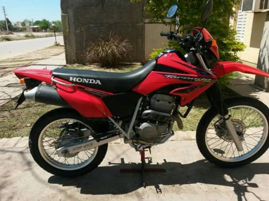 Vendo Honda Tornado 2013