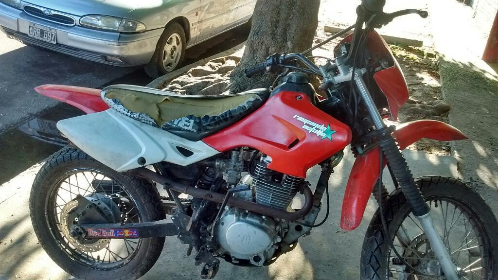 Quiero Permutar Yaa por Otra Moto