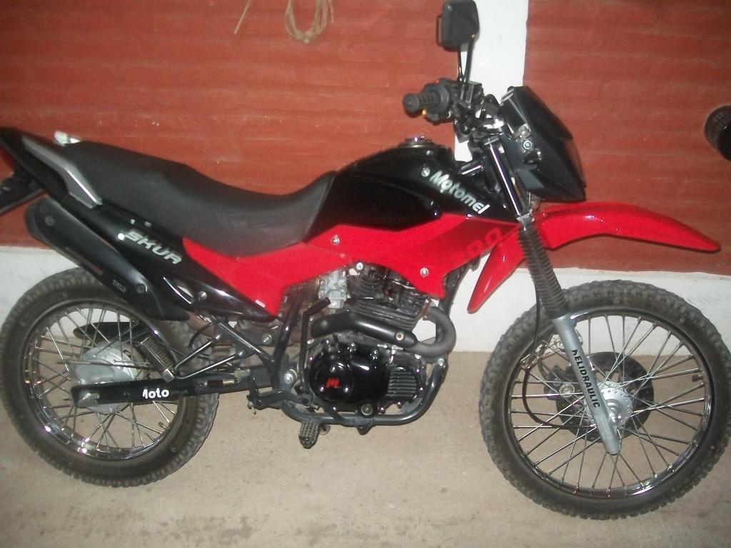 Motomel Skua 200 2013