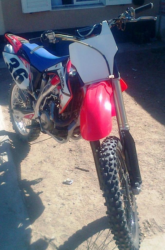 VENDO PERMUTO HONDA CRF 450R MOD. 2005