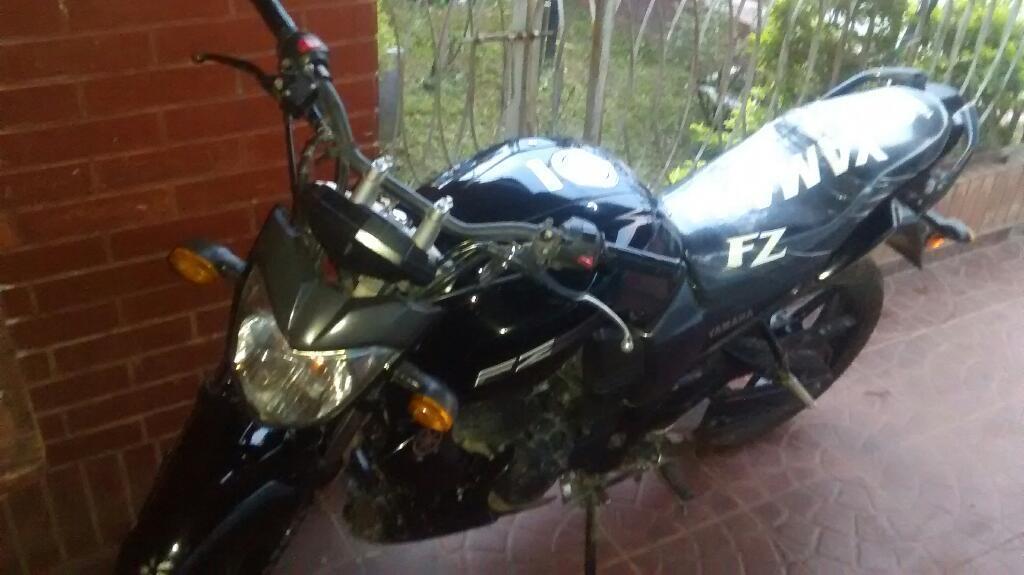 Vendo O Permuto X Auto Yamaha Fz 2013