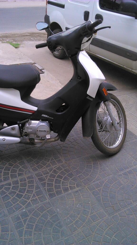 Vendo Zanella Zb 110con 4600 Km