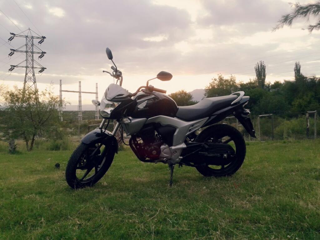 Vendo Honda Invicta150cc 2014