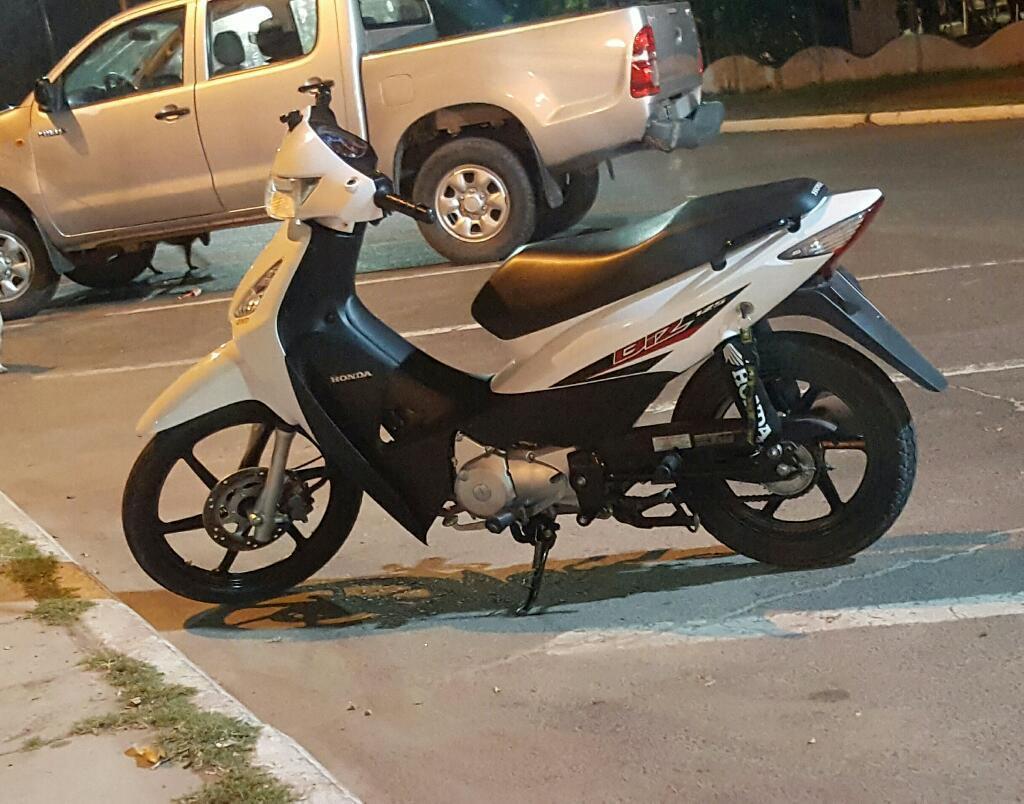 Vendo Permuto Honda Biz 2016