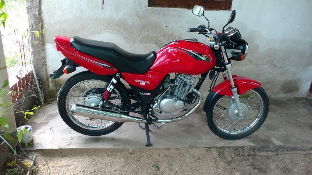 Suzuki en Hu 125 Leer Bien