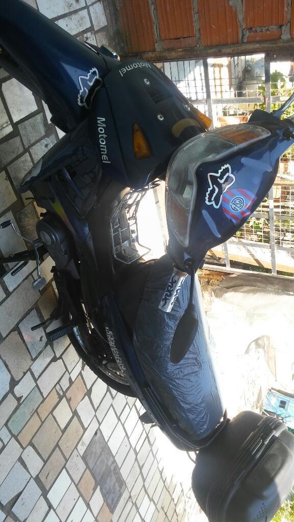 Vendo Motomel 110 con Titulo,cedula,08