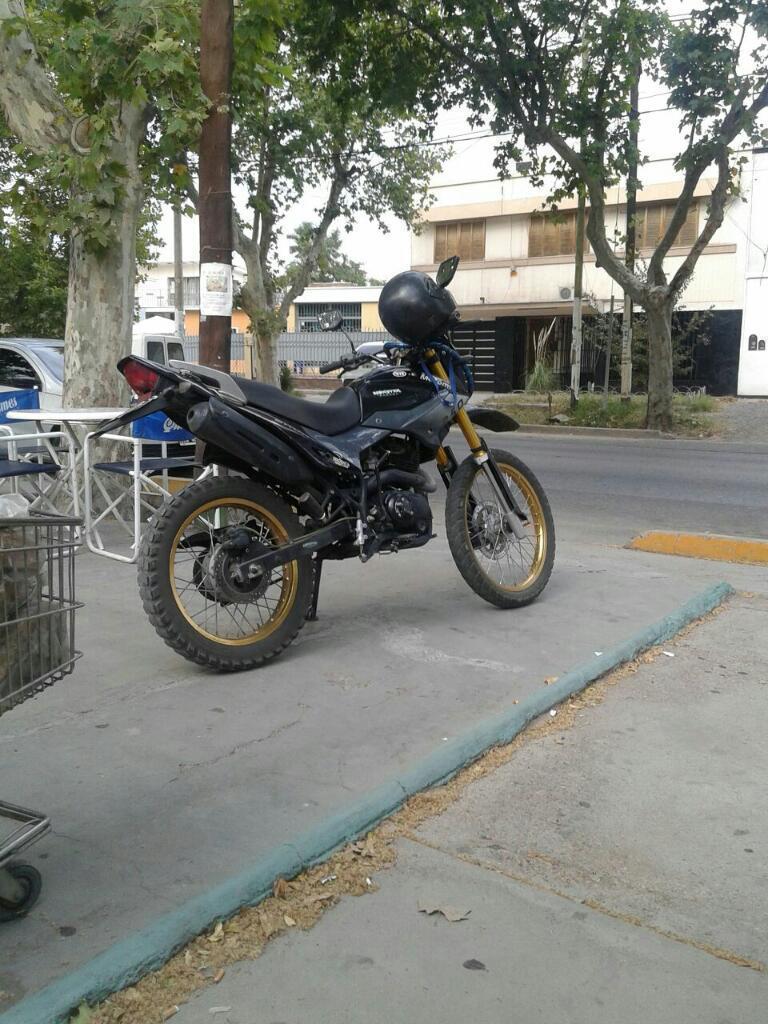 Vendo O Permuto Motomel Skua 250 Cc