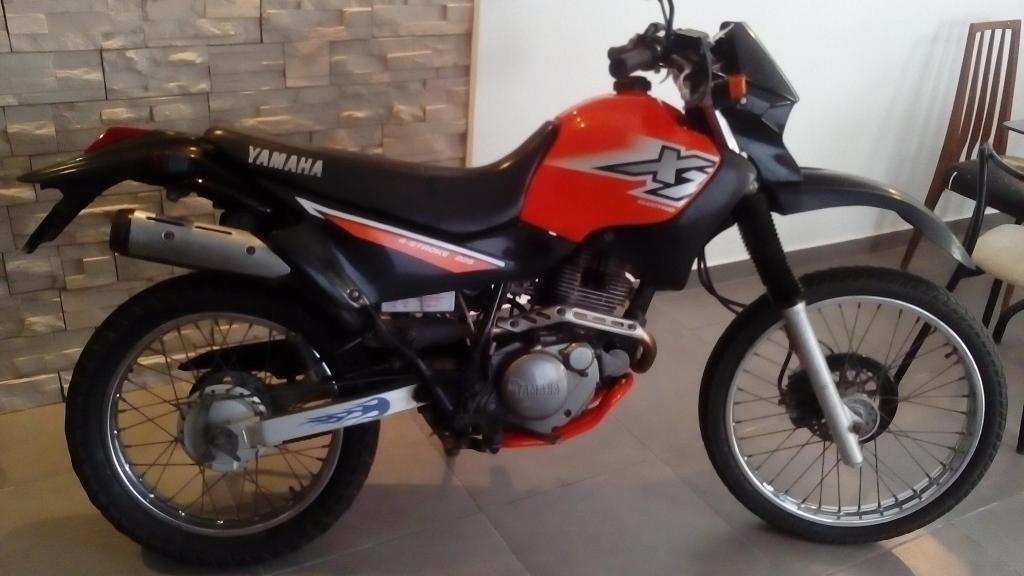 Yamaha xt 225 cc