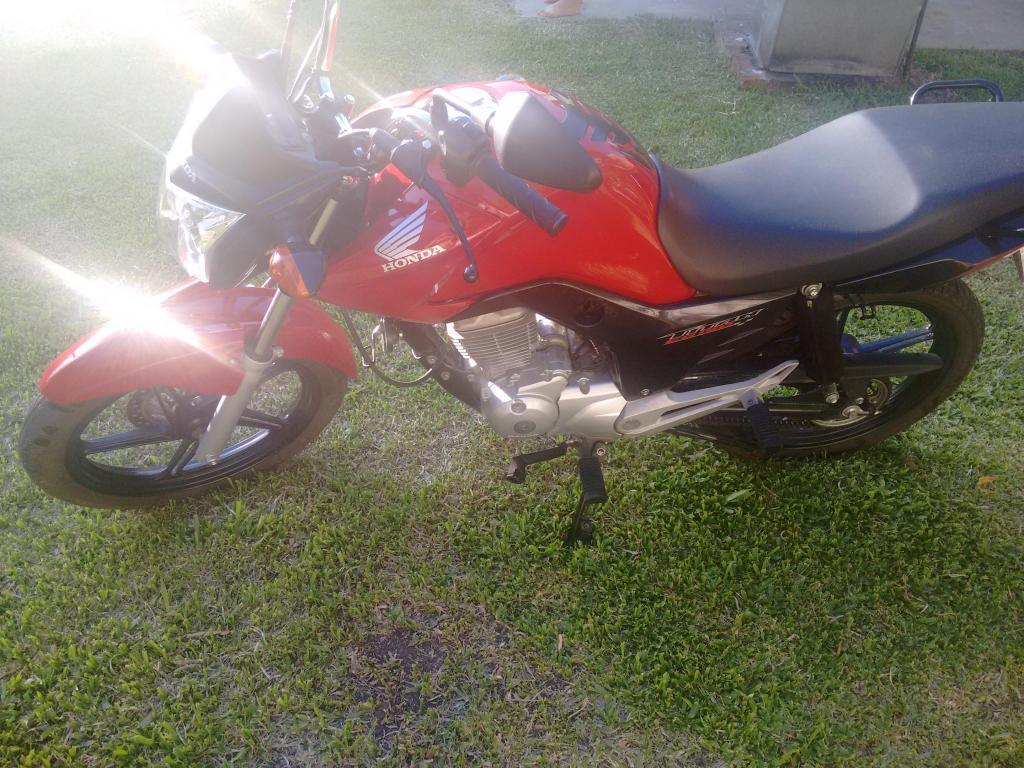 vendo Honda cg 150 mod 2016 37500 se puede charlar