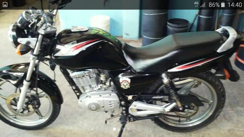 Vendo Sólo Vendo Suzuki en Impecable