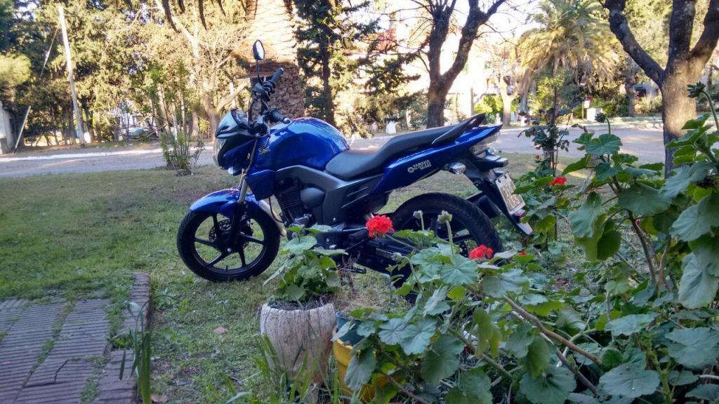 vendo moto honda 150cc modelo 2015 4500km