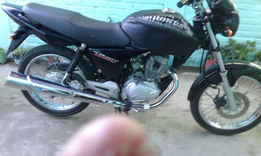 cg 150 mod 2014 vendo ya!!!!