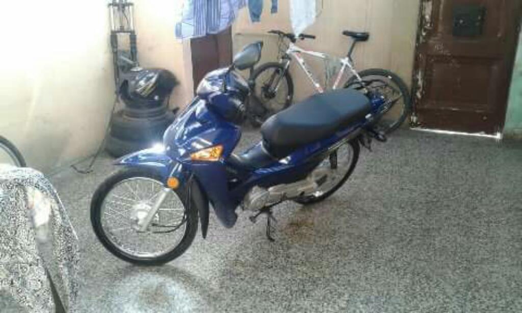 Moto Honda New Wave 2013 con 7400 Km