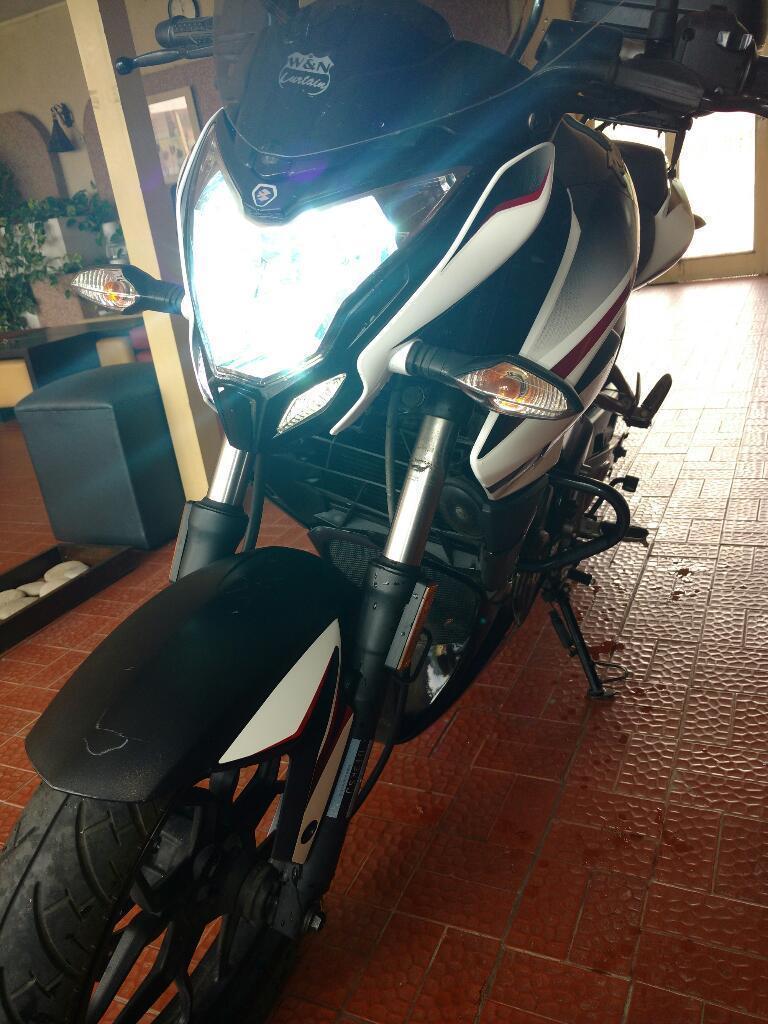 Bajaj Rouser Ns 200