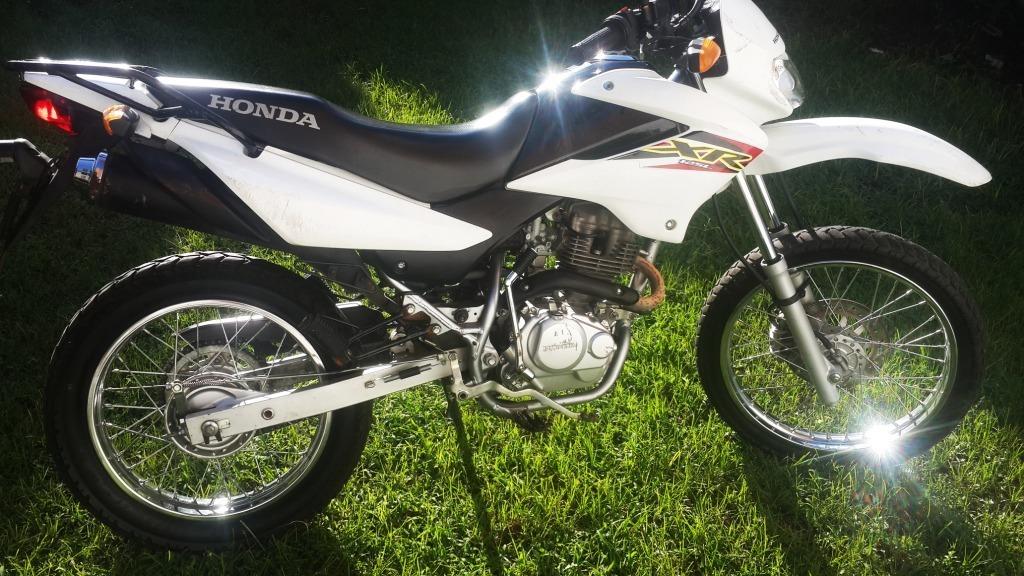 Honda XR125L excelente estado, poco uso!