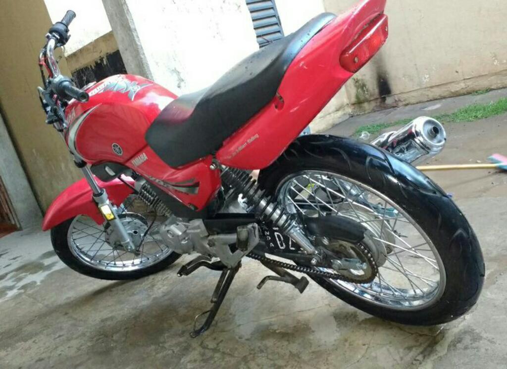 vendo o permuto yamaha ybr 125. por titan. pongo diferencia