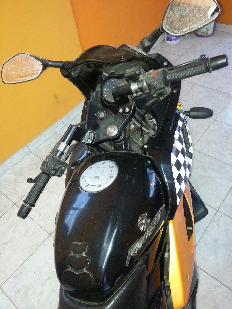 Bajaj Bajaj Rouser 220f. 35.000 Pesos 2012