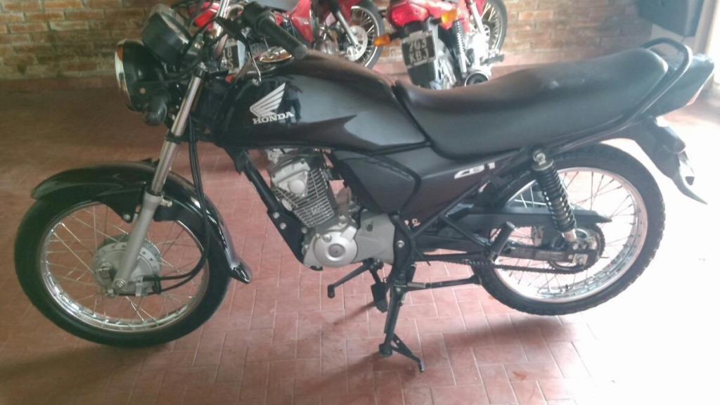 Honda Cb1 125 2014 Igual a 0km Tomo moto