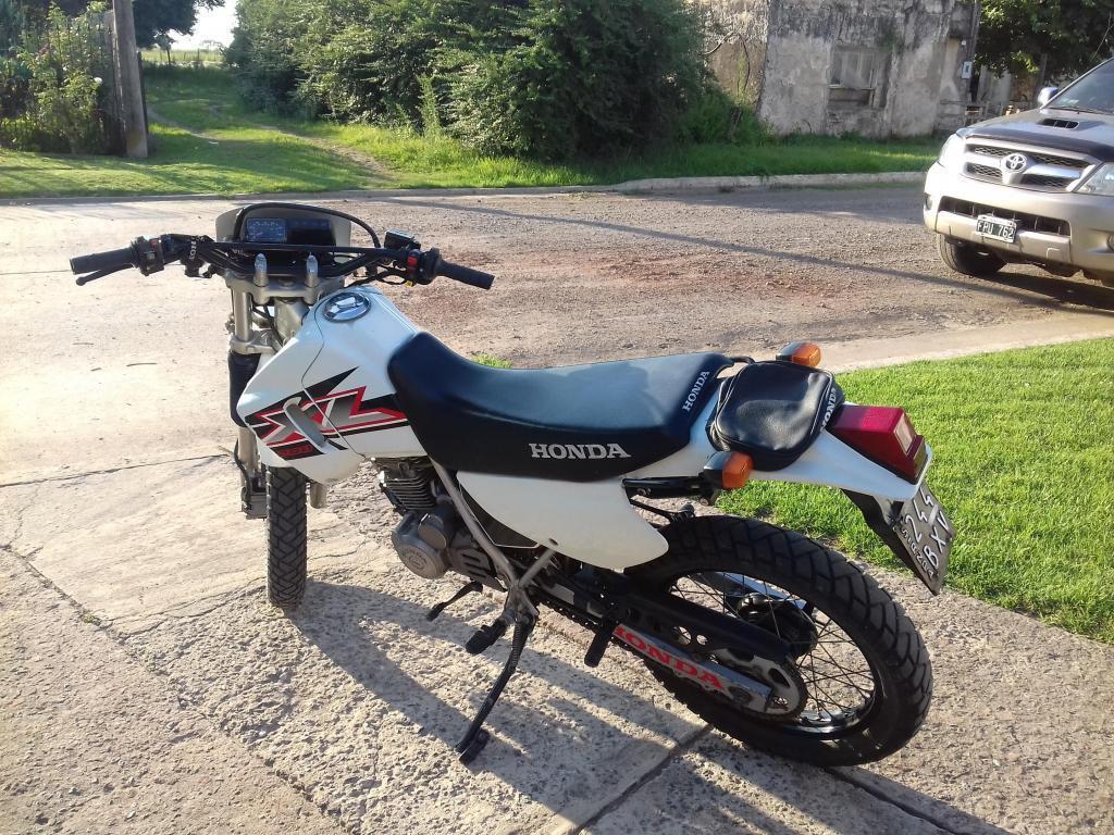 VendoPermut Honda XL 200 2001 IMPECABLE